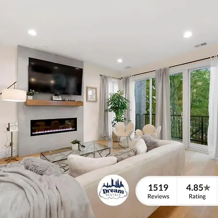 3 Bdr Astonishing New Apt Steps From United Center
